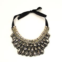 Beaded Scalloped Collar -charcoal